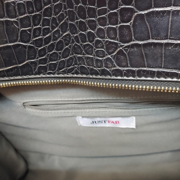 Purse - Picture 6 of 7